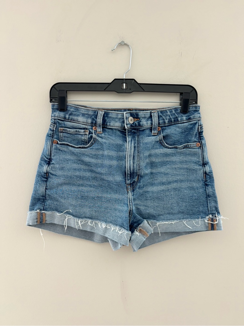 American Eagle Mom Shorts Women's Size 8 Stretch Distressed Cuffed Denim Shorts